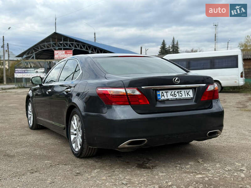 Седан Lexus LS 2011 в Івано-Франківську