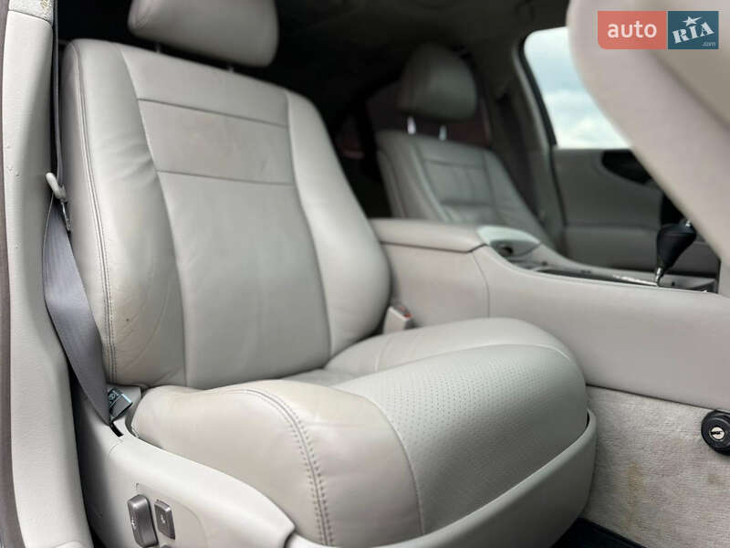 Седан Lexus LS 2011 в Івано-Франківську