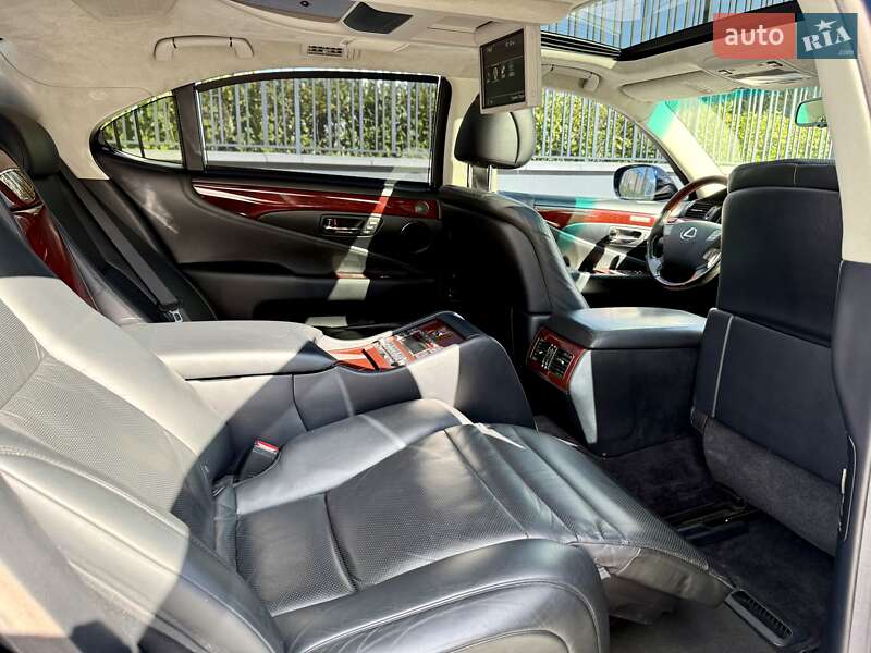 Седан Lexus LS 2009 в Киеве фото 22 Седан Lexus LS 2009 в Киеве