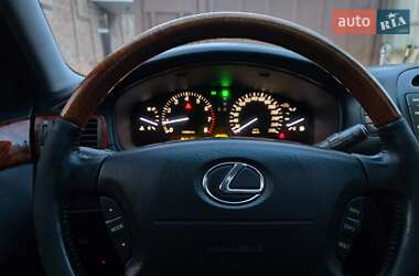 Седан Lexus LS 2005 в 