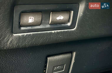 Седан Lexus LS 2012 в 