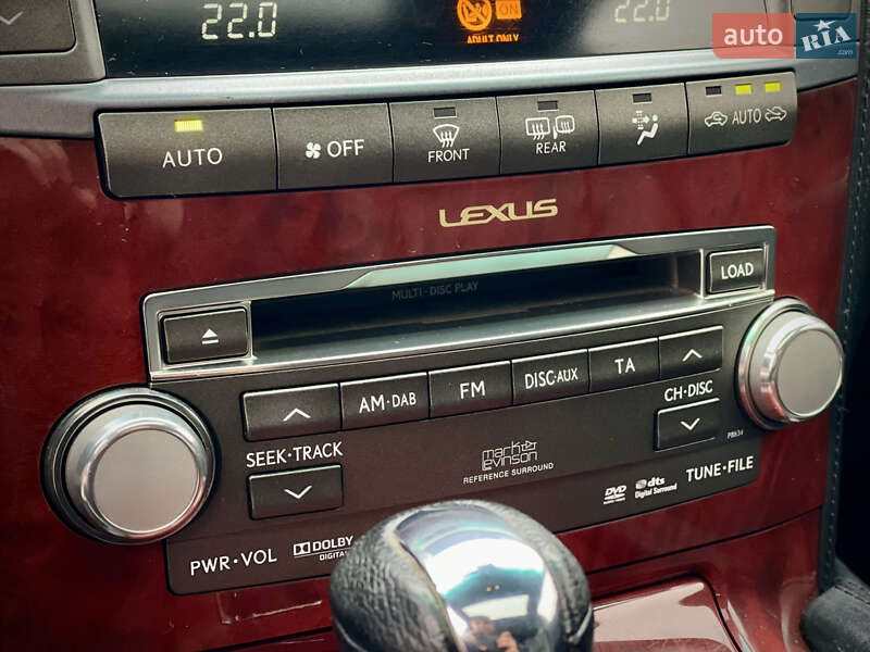 Седан Lexus LS 2012 в Киеве