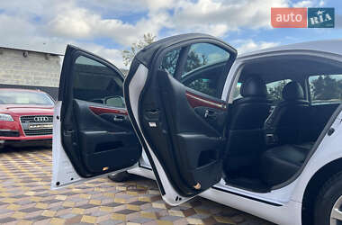 Седан Lexus LS 2010 в  фото 9 Седан Lexus LS 2010 в