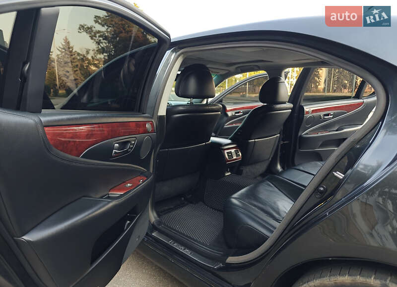 Седан Lexus LS 2007 в Днепре фото 37 Седан Lexus LS 2007 в Днепре