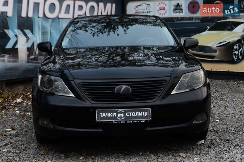 Седан Lexus LS 2007 в Киеве