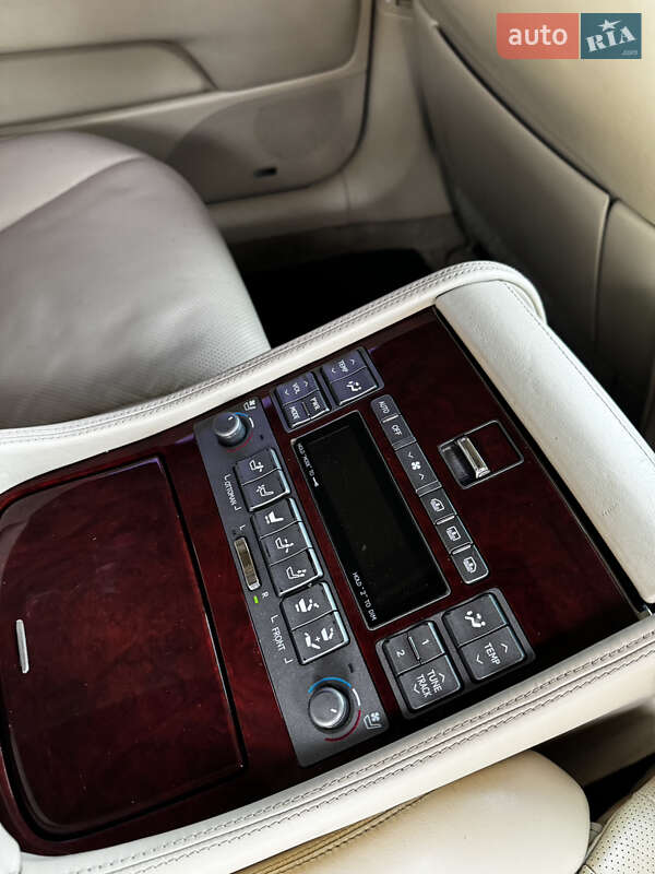 Седан Lexus LS 2008 в Рівному