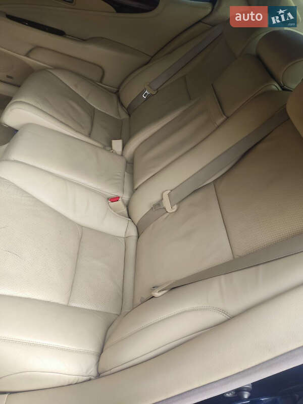 Седан Lexus LS 2006 в Рівному