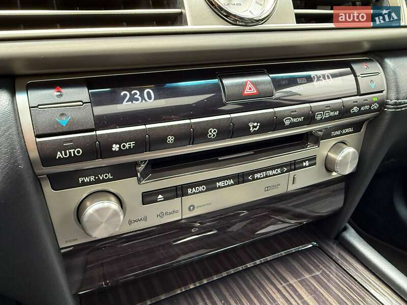 Седан Lexus LS 2015 в Киеве фото 25 Седан Lexus LS 2015 в Киеве