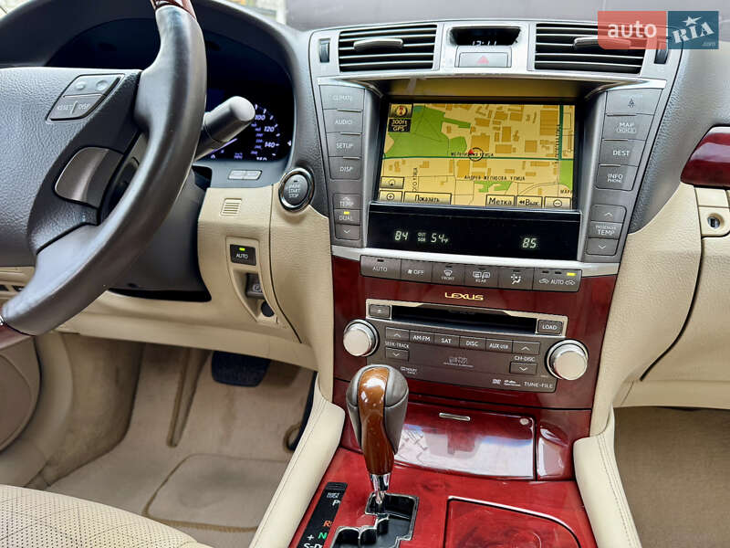 Седан Lexus LS 2010 в Одесі
