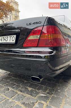 Седан Lexus LS 2001 в Роздільній