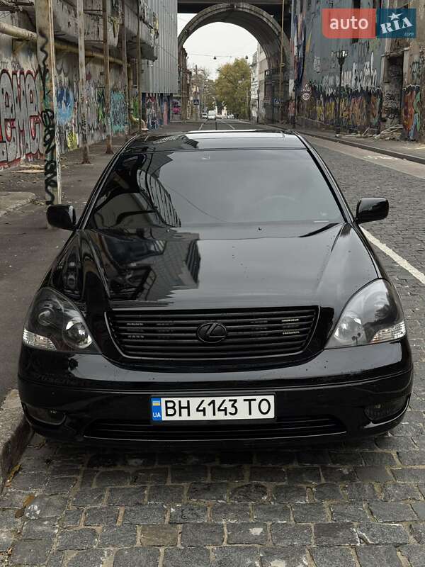 Lexus LS 2001