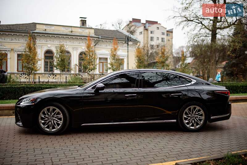 Седан Lexus LS 2018 в Ивано-Франковске