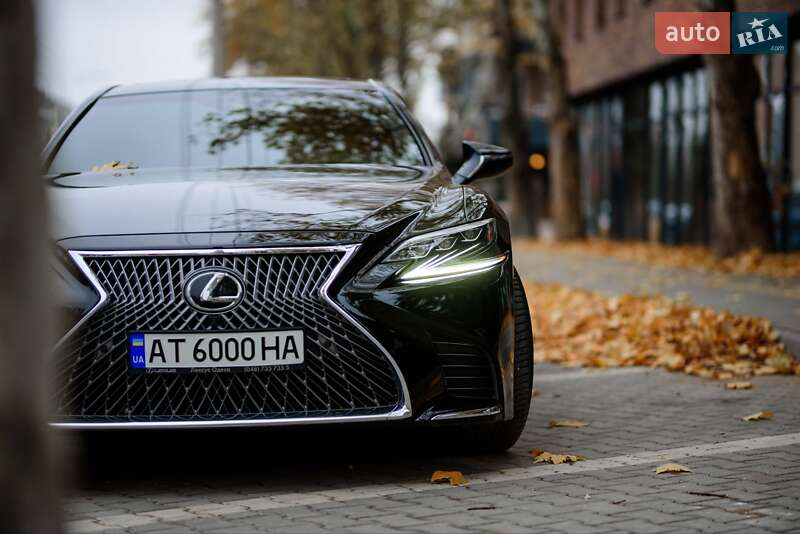 Седан Lexus LS 2018 в Ивано-Франковске
