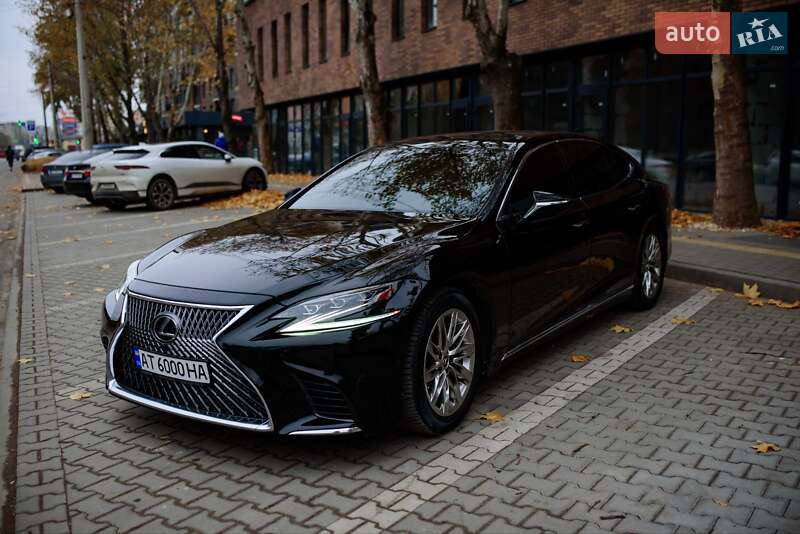 Седан Lexus LS 2018 в Ивано-Франковске