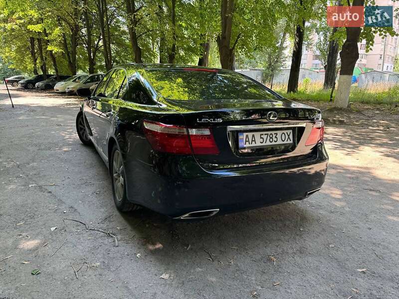 Седан Lexus LS 2008 в Києві