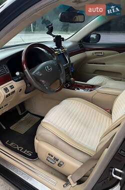 Седан Lexus LS 2007 в Каневе