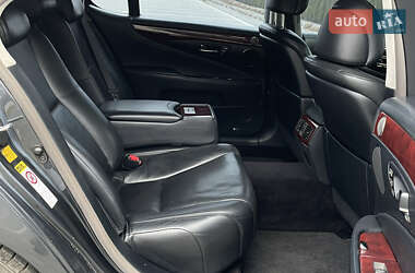 Седан Lexus LS 2007 в Луцке