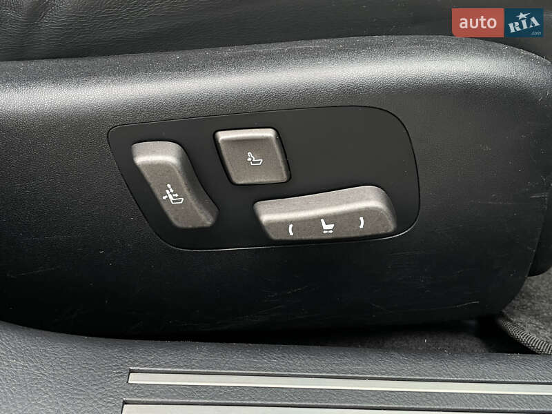 Седан Lexus LS 2007 в Луцке