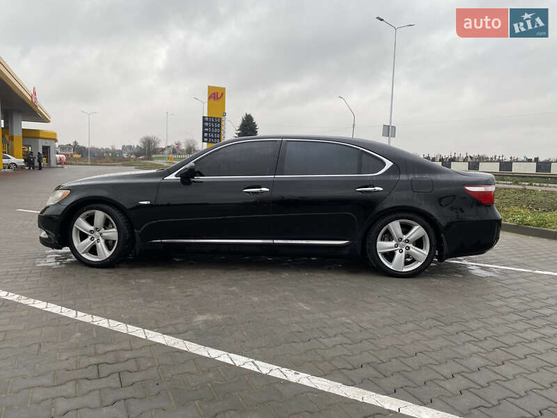 Седан Lexus LS 2008 в Луцьку