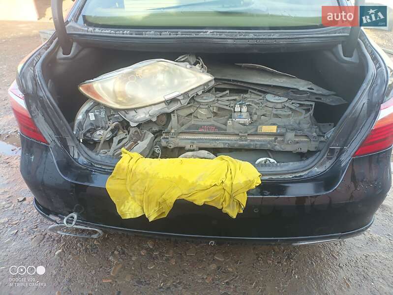 Седан Lexus LS 2010 в Дрогобыче