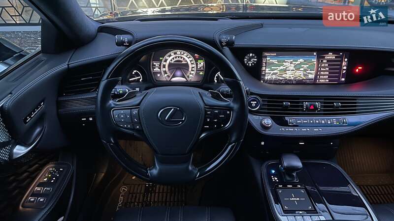 Седан Lexus LS 2018 в Киеве