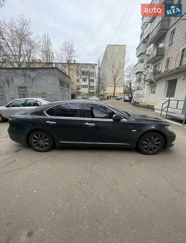 Седан Lexus LS 2007 в Одессе