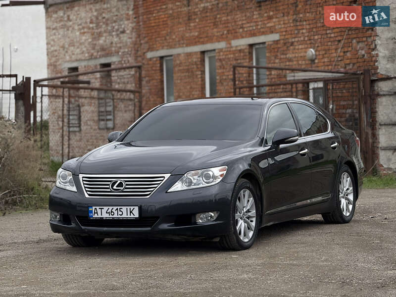 Седан Lexus LS 2011 в Ивано-Франковске