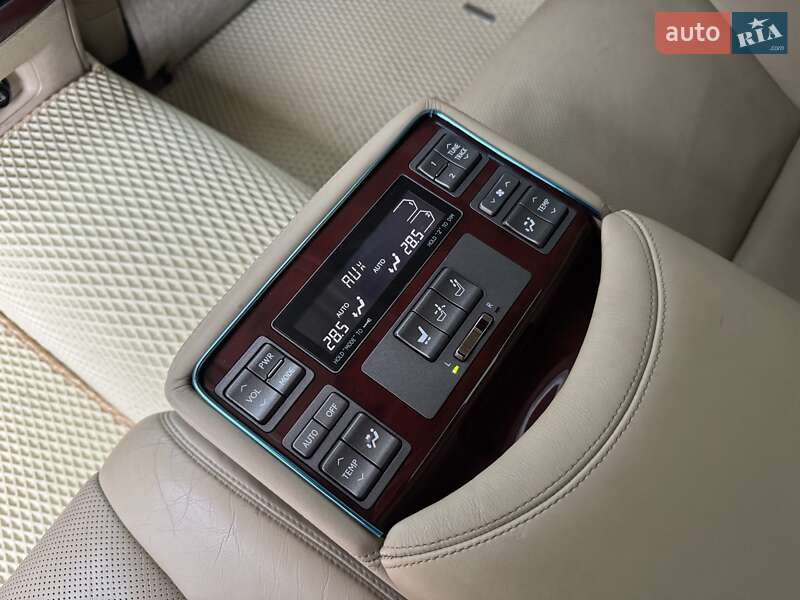 Седан Lexus LS 2007 в Киеве