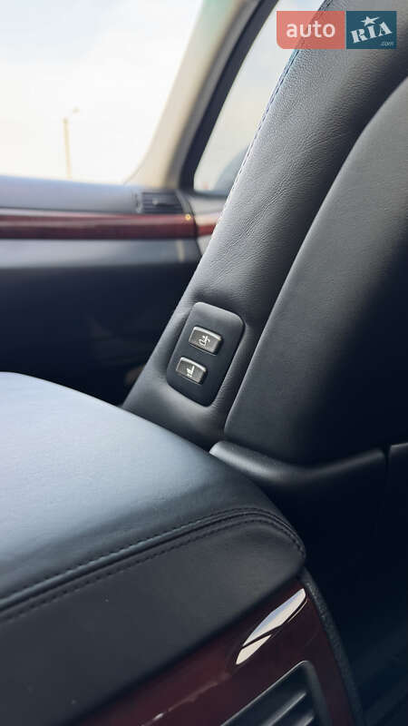 Седан Lexus LS 2010 в Кропивницькому