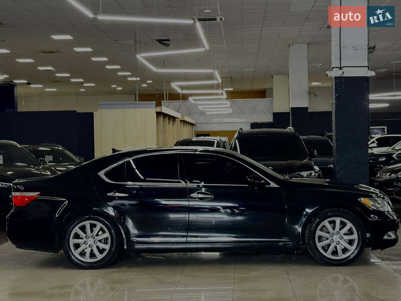Седан Lexus LS 2006 в Николаеве