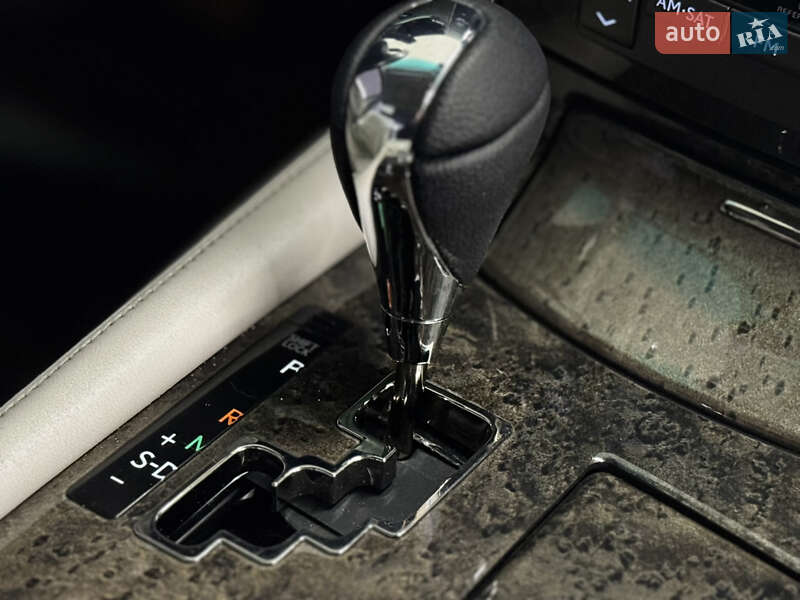 Седан Lexus LS 2006 в Николаеве