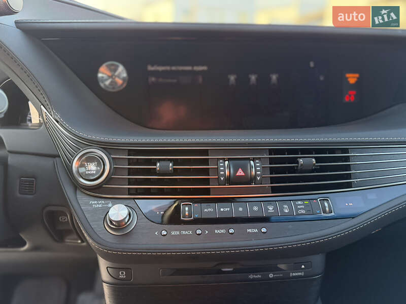 Седан Lexus LS 2018 в Киеве