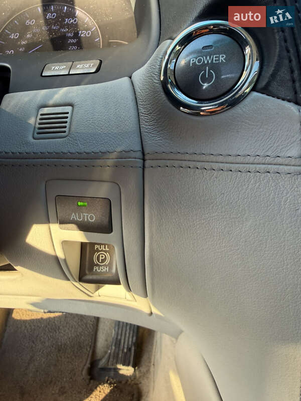 Седан Lexus LS 2008 в Виннице