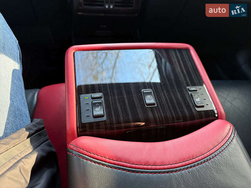 Седан Lexus LS 2014 в Киеве