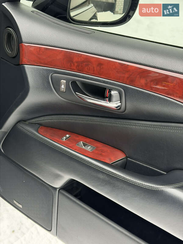 Седан Lexus LS 2007 в Вараше фото 37 Седан Lexus LS 2007 в Вараше