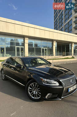 lexus ls 2013 в Дніпро (Дніпропетровськ) від професійного продавця Николай