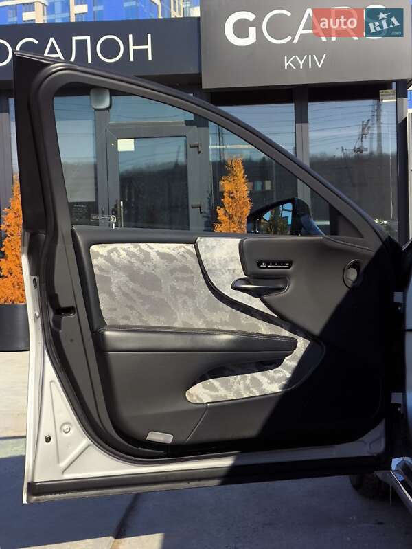 Седан Lexus LS 2021 в Києві