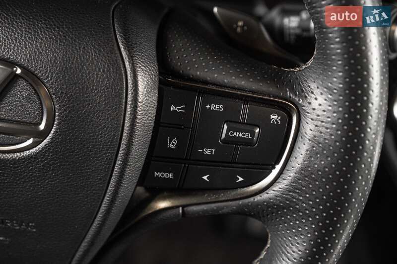 Седан Lexus LS 2021 в Одесі