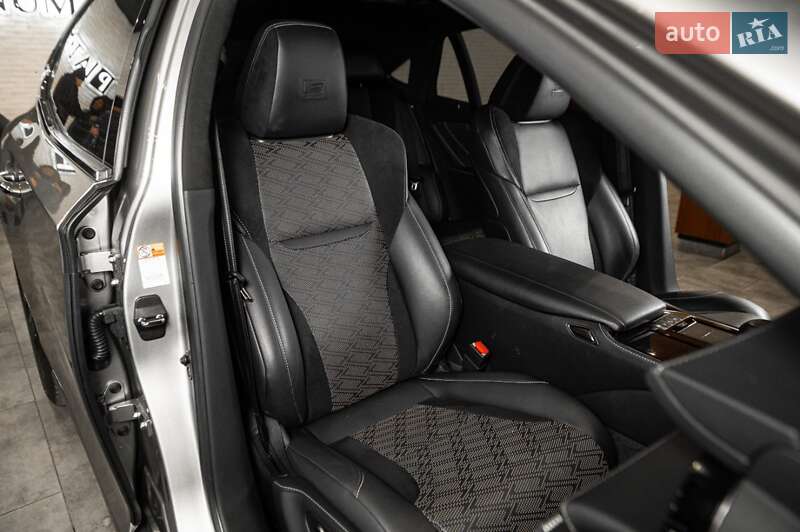 Седан Lexus LS 2021 в Одесі