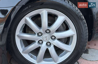 Седан Lexus LS 2007 в Вараше