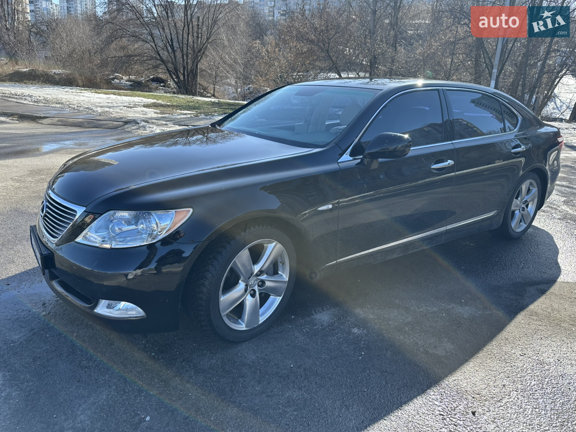 Lexus LS IV
