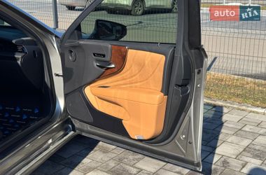 Седан Lexus LS 2022 в Ровно