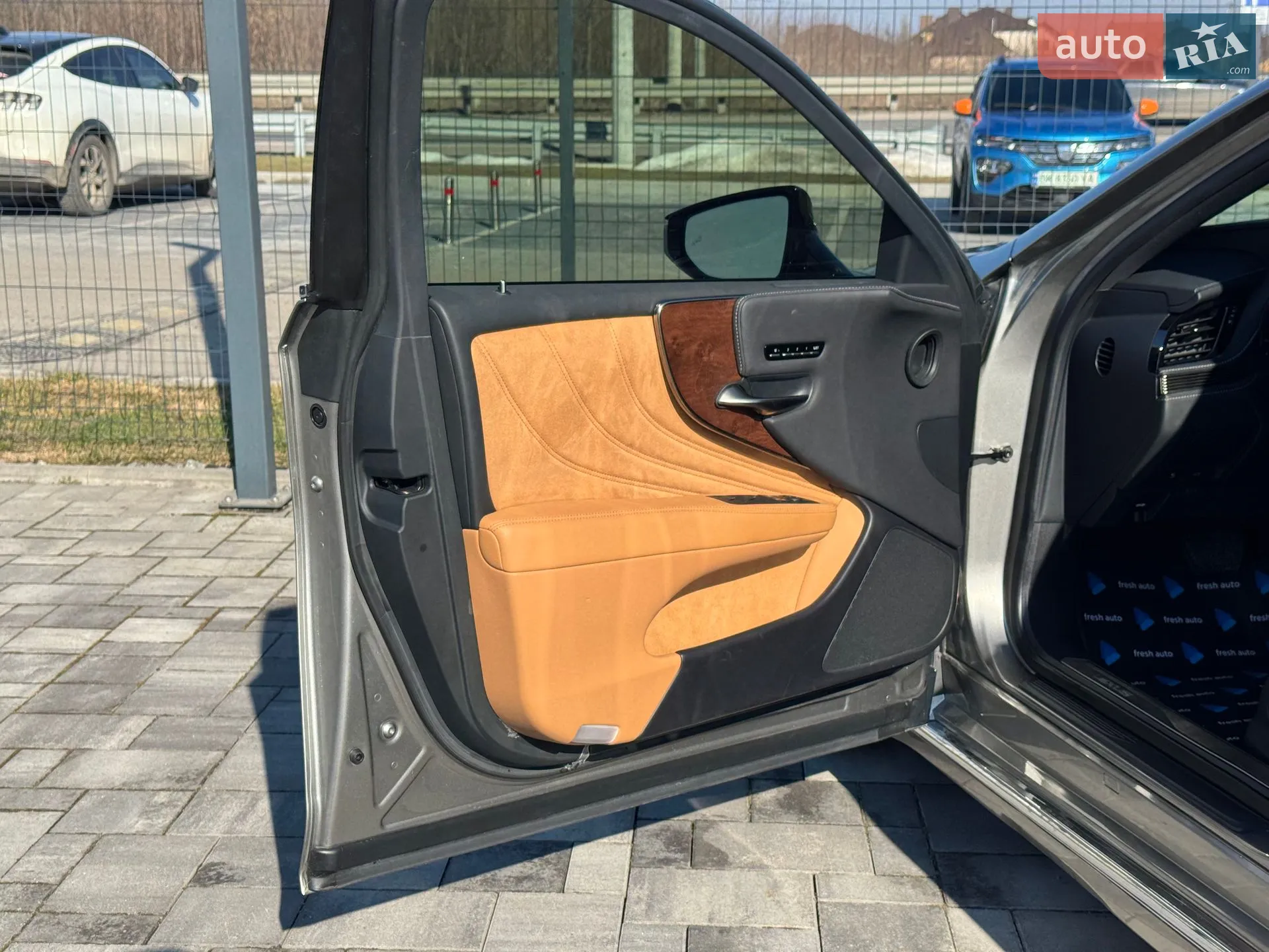 2022 Lexus LS - мініатюра 14
