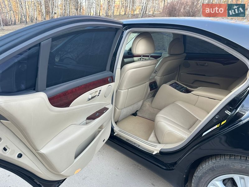 Седан Lexus LS 2008 в Тернополе