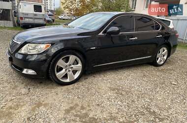 Седан Lexus LS 2008 в Ивано-Франковске