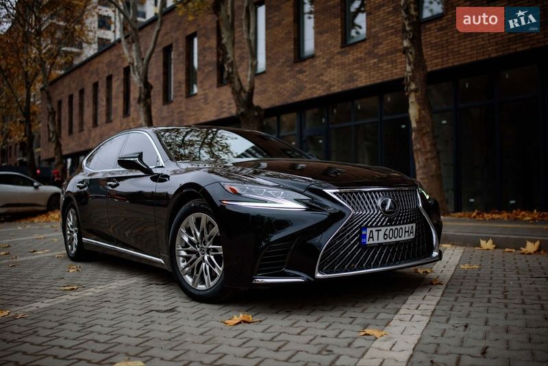 Седан Lexus LS 2018 в Ивано-Франковске