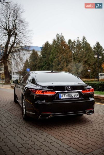 Седан Lexus LS 2018 в Ивано-Франковске