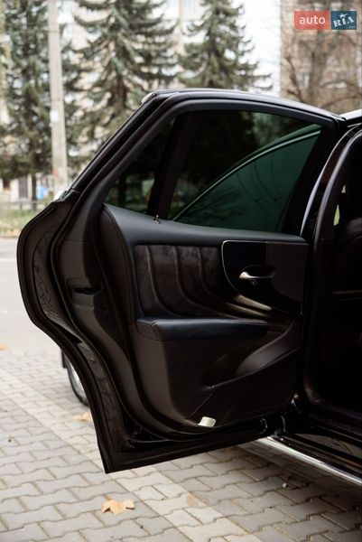 Седан Lexus LS 2018 в Ивано-Франковске