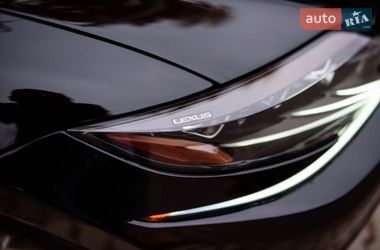 Седан Lexus LS 2018 в Ивано-Франковске
