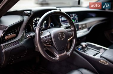 Седан Lexus LS 2018 в Ивано-Франковске